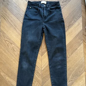 Jean Sessùn Blue noir