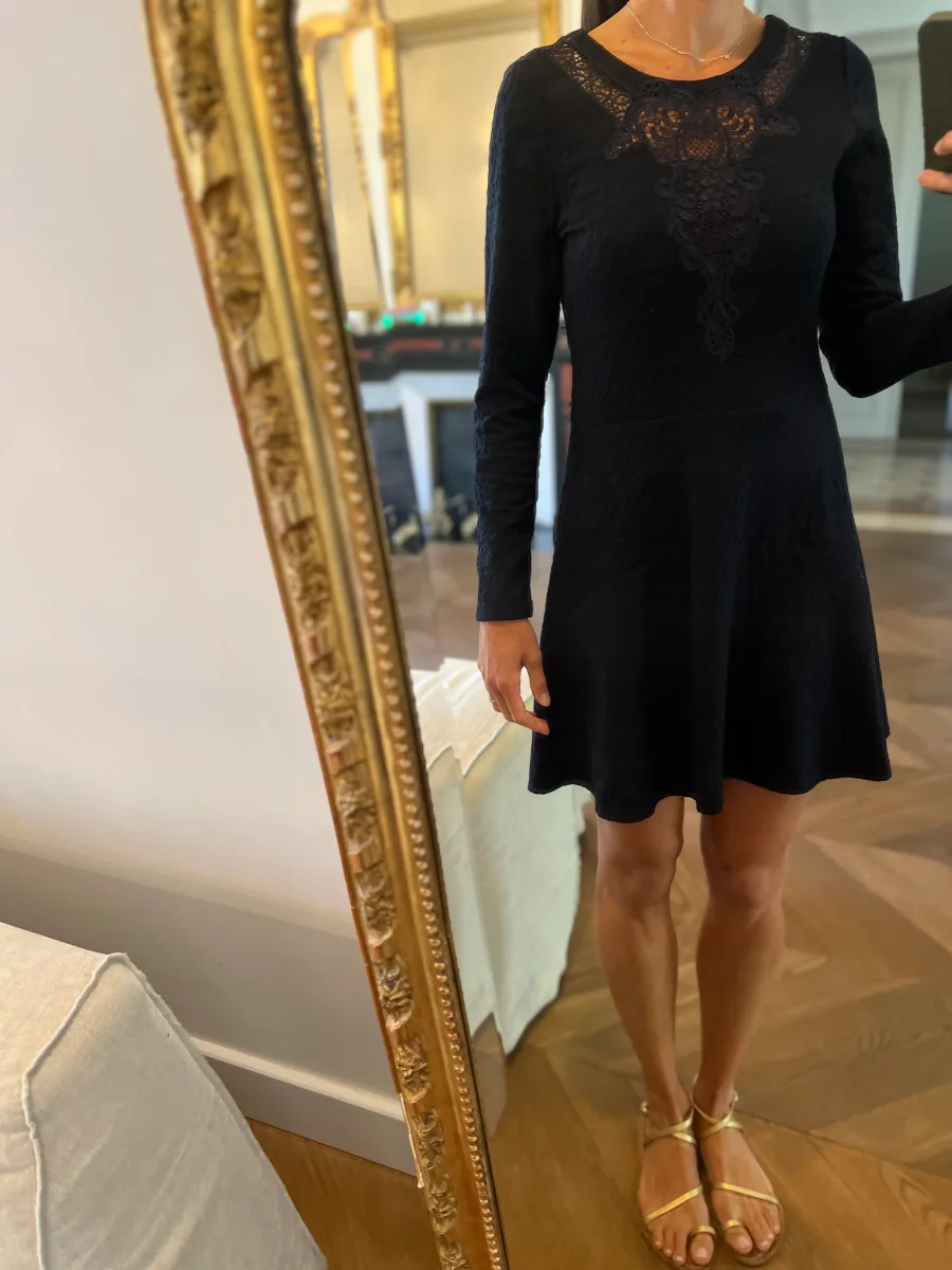 Robe The Kooples bleu marine en dentelle – Image 2