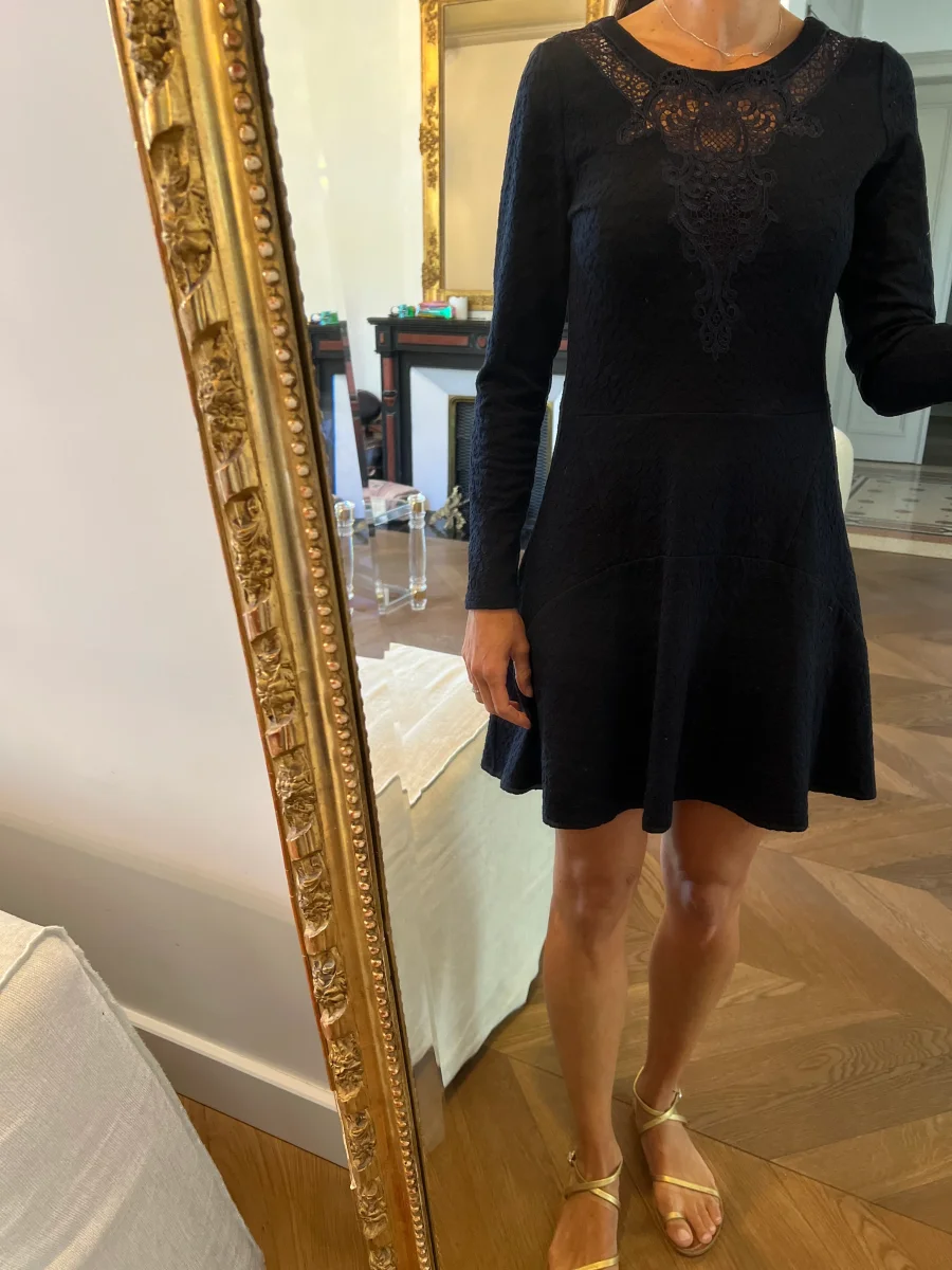 Robe The Kooples bleu marine en dentelle – Image 3