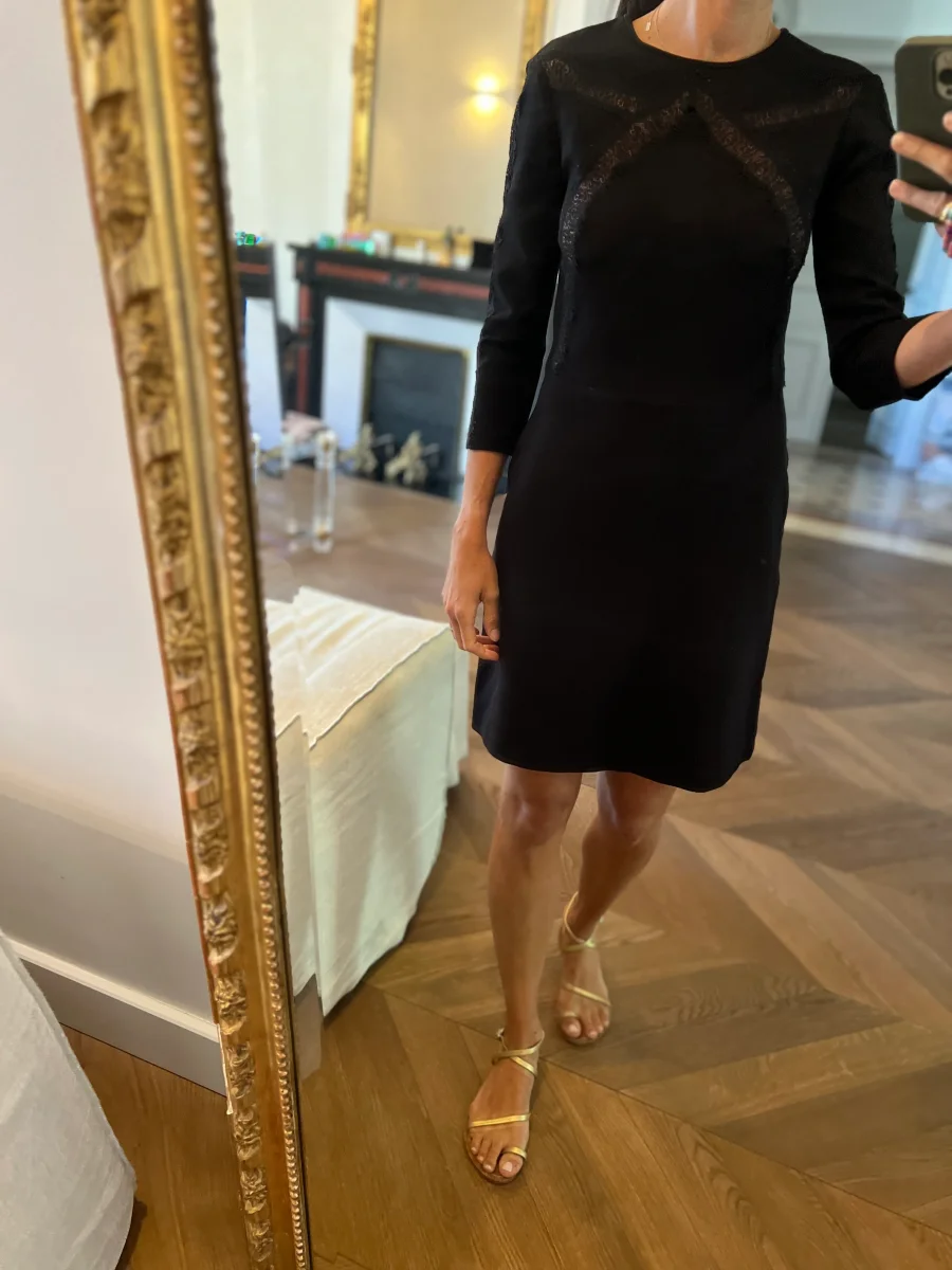 Robe Sandro noire droite en dentelle – Image 3