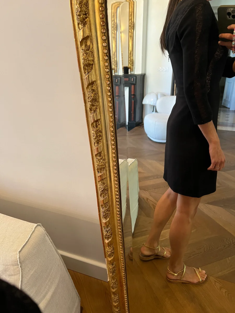 Robe Sandro noire droite en dentelle – Image 5