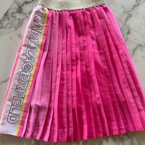 Aurianne Sinacola - Karl Lagerfeld Jupe colorée plissée ceinture dorée T.6 ans