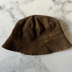 Aurianne Sinacola - Gérard Darel Bob en daim kaki