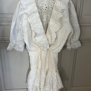 Aurianne Sinacola - Robe froufrou blanc en dentelle