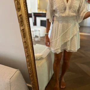 Robe Berenice brodée blanche