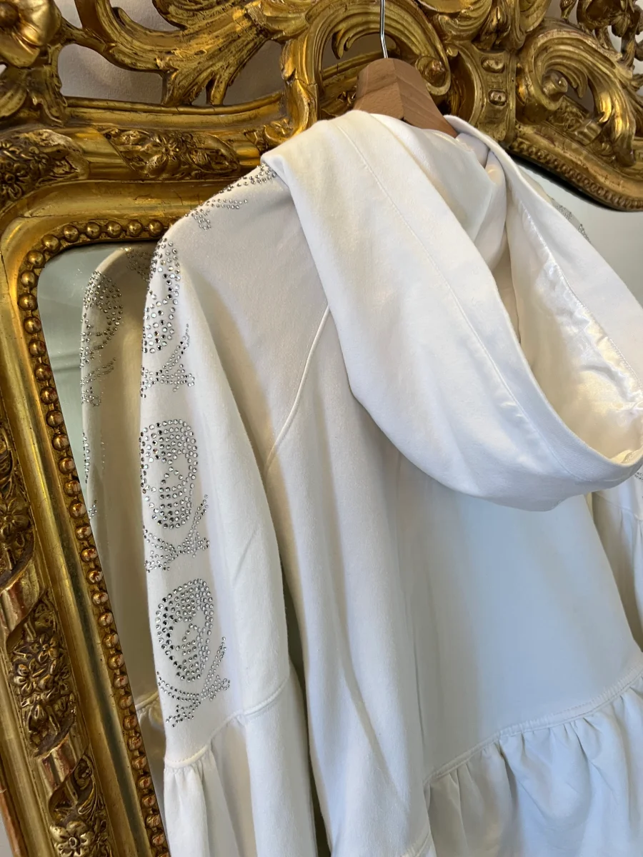 Aurianne Sinacola - Philipp Plein veste à capuche blanche – Image 5