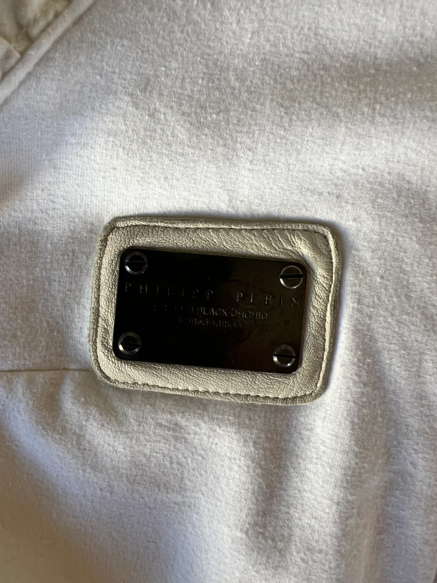 Aurianne Sinacola - Philipp Plein veste à capuche blanche – Image 7