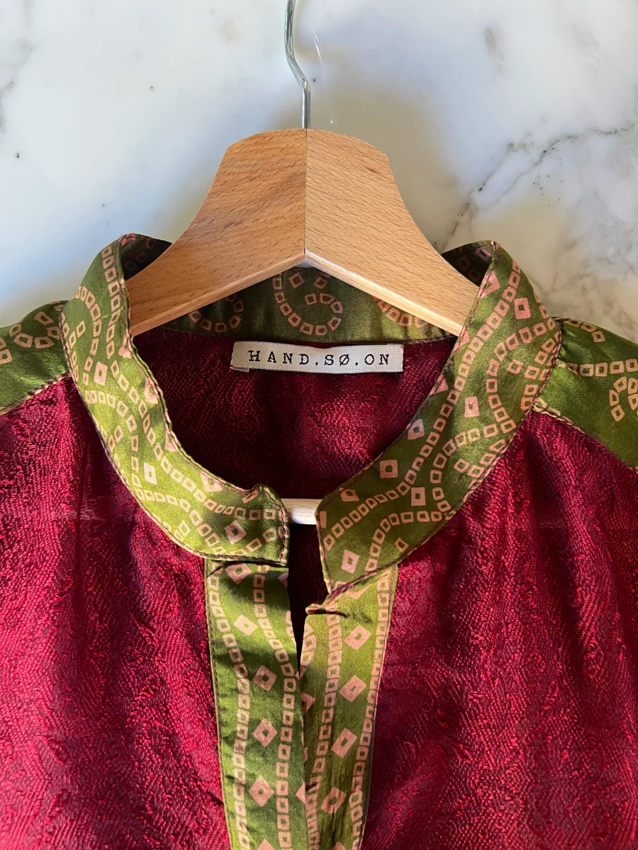 Hand So On - Top Eugene 2915 – Image 5