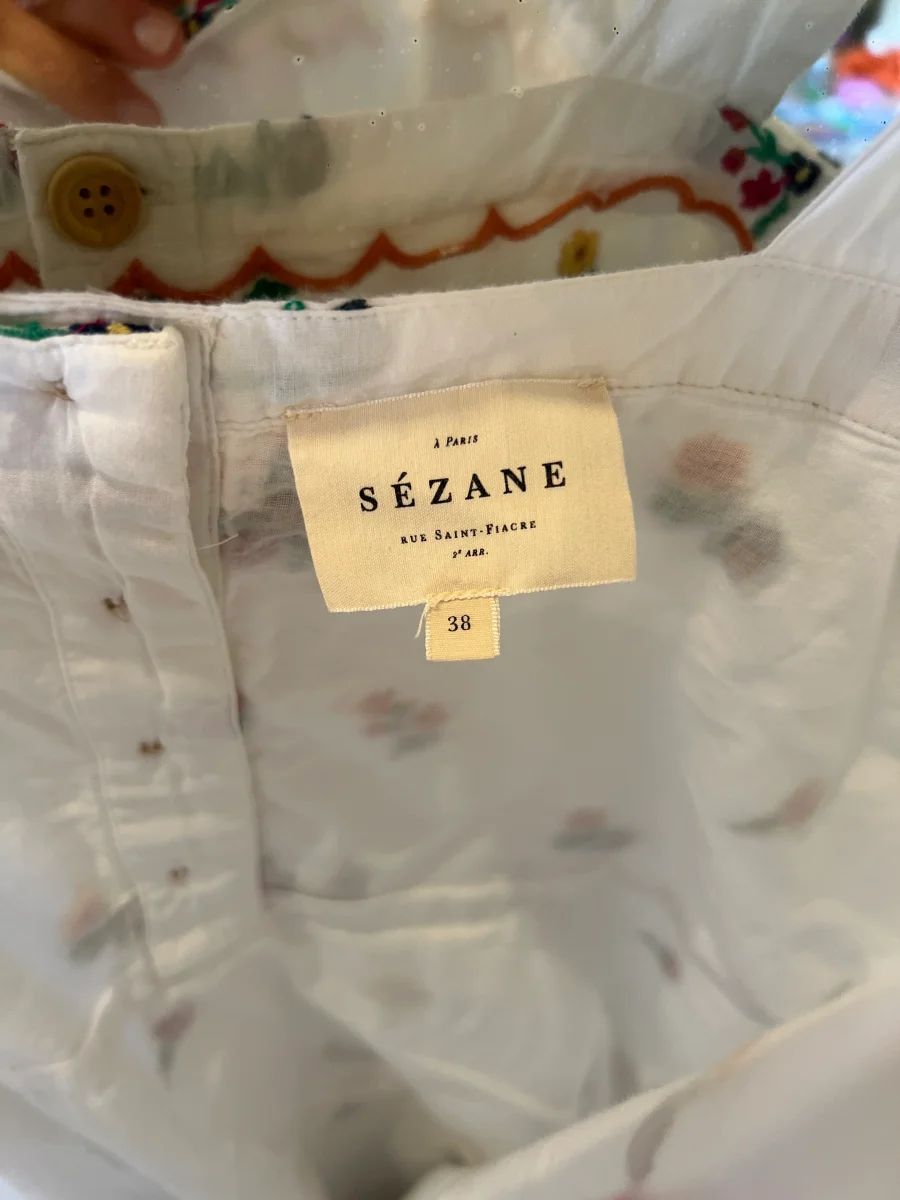 Robe Sézane brodée avec des fleurs – Image 5