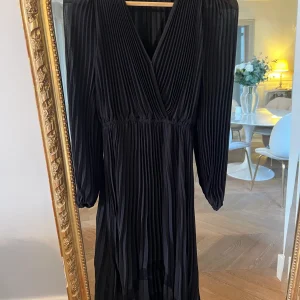 The kooples - Robe noire longue plissée