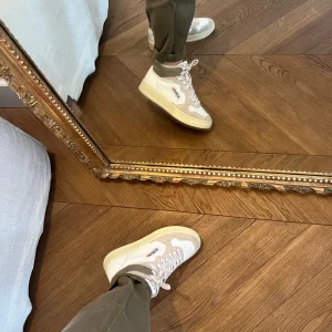 Baskets Autry montantes blanches