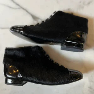 Noémie Lenoir Bottines noires Ateliers Tersi