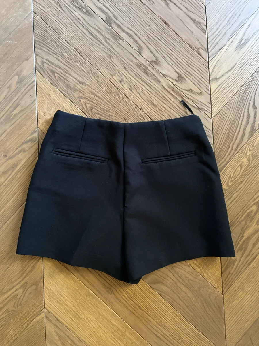 Zara - Jupe short noire – Image 6