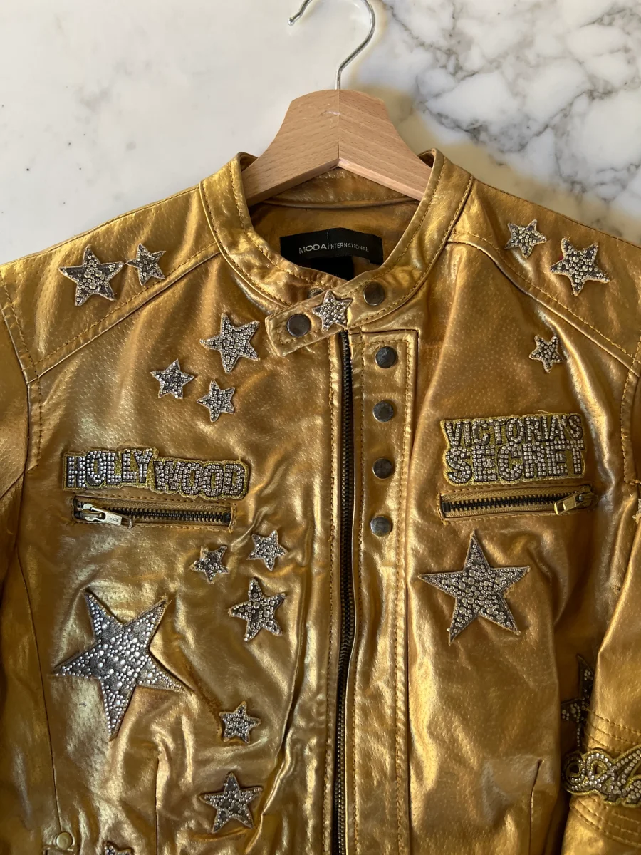 Noémie Lenoir Veste Victoria Secret Collector or – Image 7