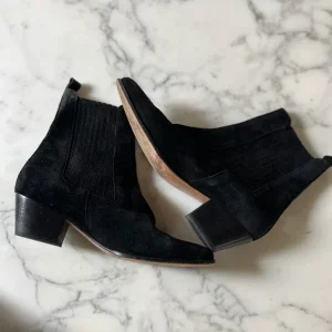 Bottines Sandro en daim noir