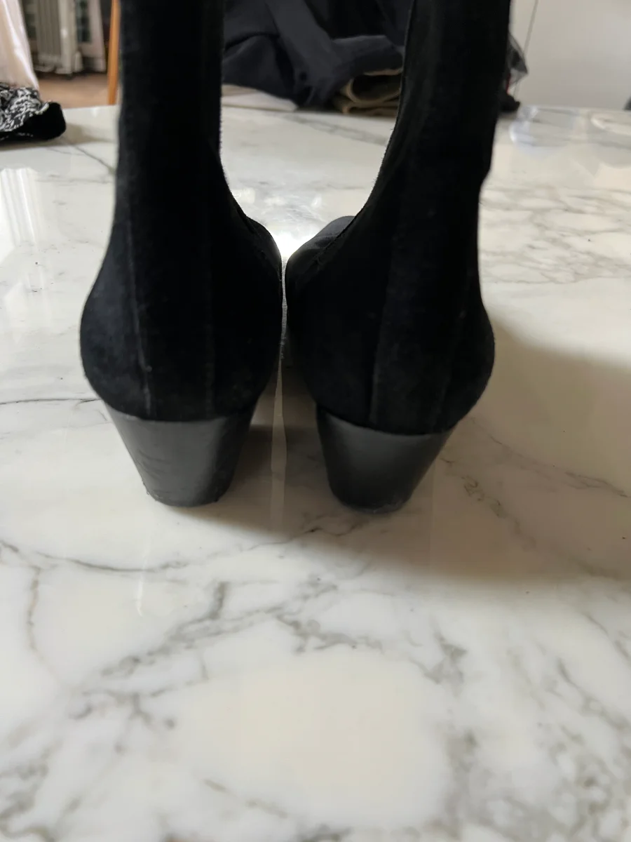 Bottines Sandro en daim noir – Image 3