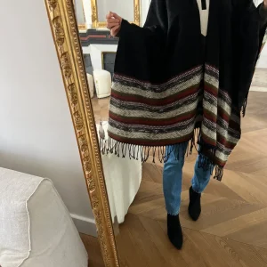 Poncho Gilet Maje à franges