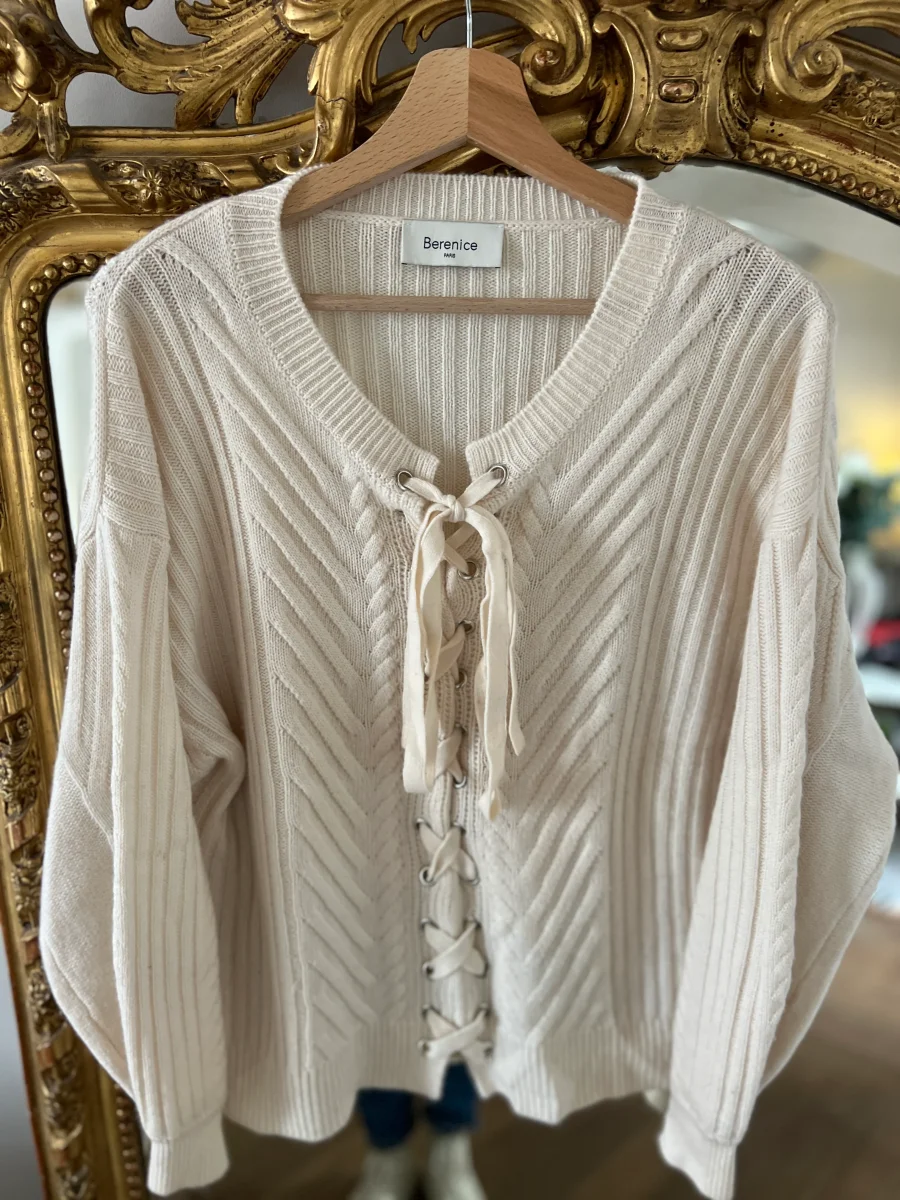 Pull Berenice Paris ecru à lacets – Image 4