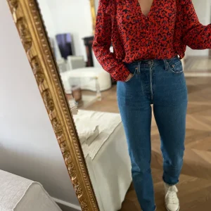 Blouse Bérénice rouge à fleurs