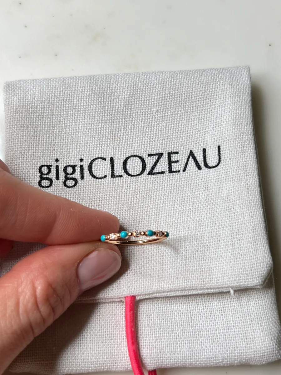 GigiClozeau - Bague turquoise Classique Gigi, 3 diamants, or rose – Image 3