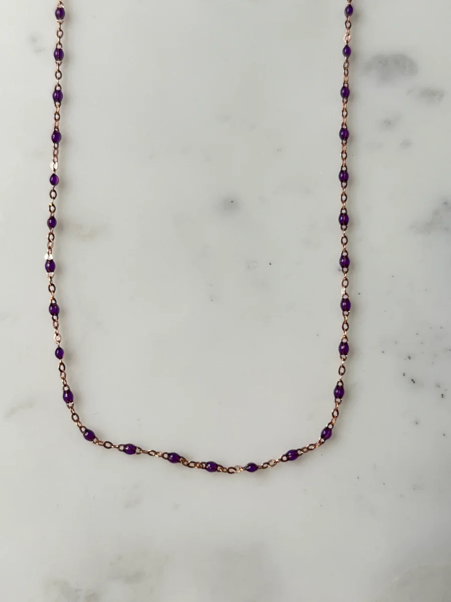 GigiClozeau - Collier violet Classique Gigi, or rose, 42 cm – Image 3