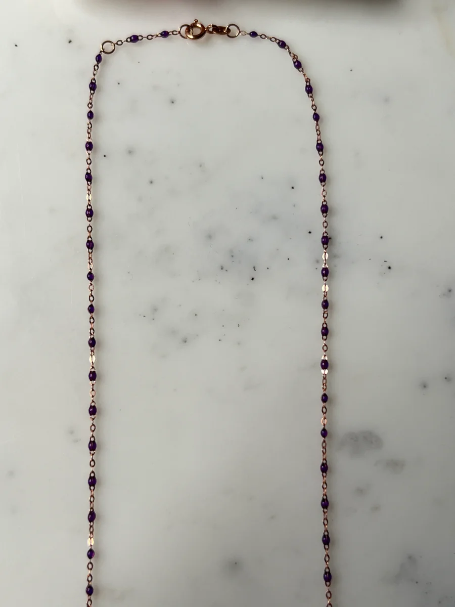 GigiClozeau - Collier violet Classique Gigi, or rose, 42 cm – Image 4