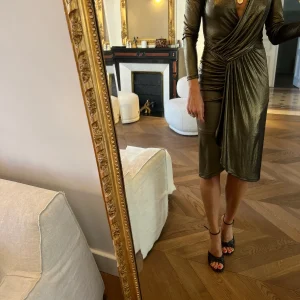 Guess - Robe dorée épaulettes