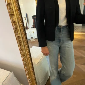 Zara - Veste courte épaulettes noires