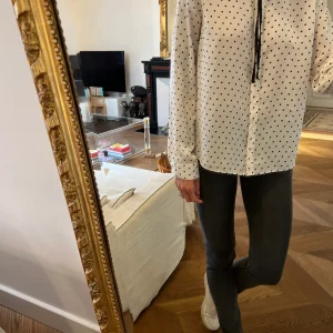 Chemise Atmosphere à pois noire