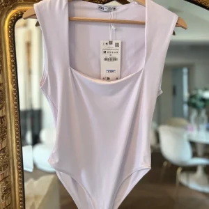 Ariane Brodier Body Zara blanc Neuf