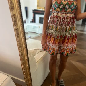 Ariane Brodier Robe à bretelles dos croisé Zara colorée