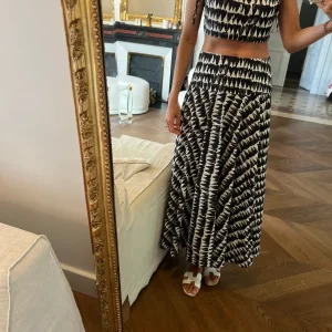 Ariane Brodier Ensemble Zara crop top et jupe longue