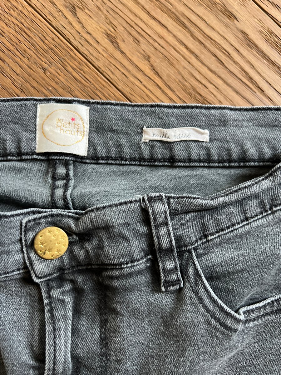 Jean Des Petits Hauts gris taille basse – Image 3