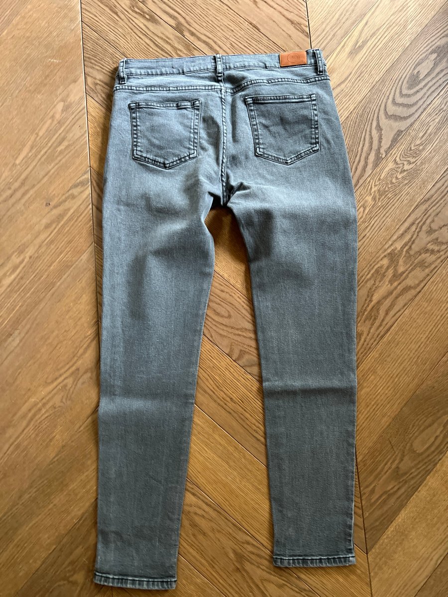 Jean Des Petits Hauts gris taille basse – Image 4