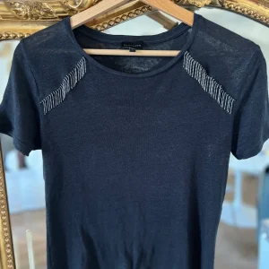 T-shirt Bérénice en lin noir avec franges
