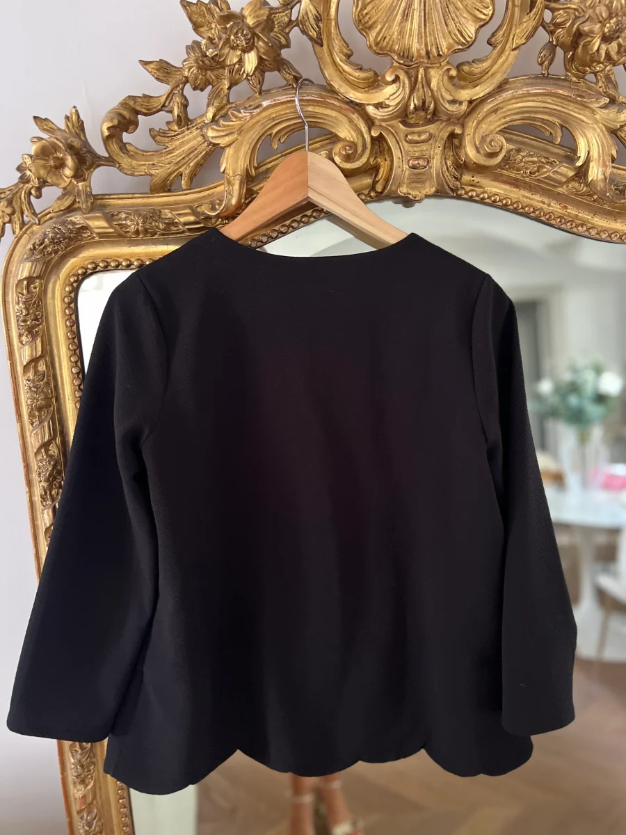 Blouse SAAJ Paris noire boutons dorées – Image 7