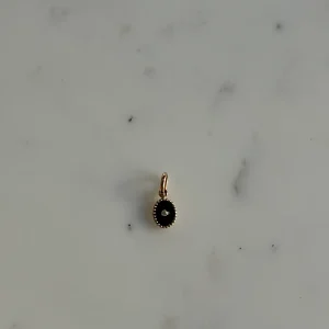 Pendentif Etoile du Nord résine noir, diamant, or rose