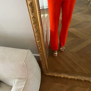 Pantalon Zara rouge