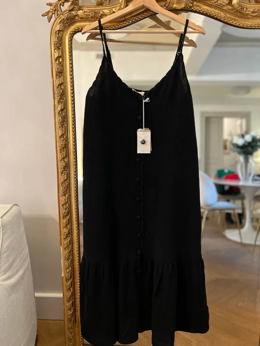 Robe Louizon noire à bretelles neuve avec étiquettes – Image 4