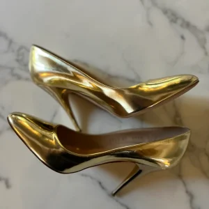 Escarpins dorés Vero Cuoio Neuves