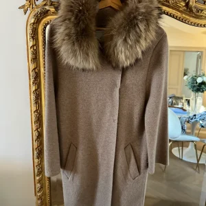 Cap Rizal beige à fourrure