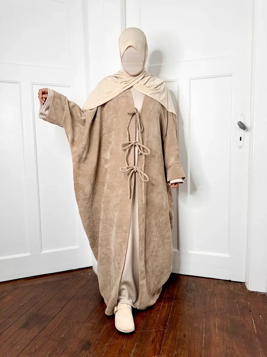 Manteau Farasha Velours avec nœuds – Image 3