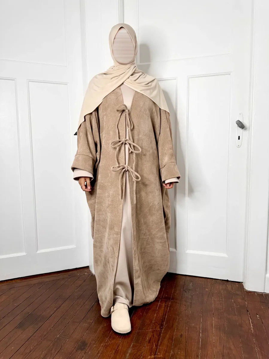 Manteau Farasha Velours avec nœuds – Image 5