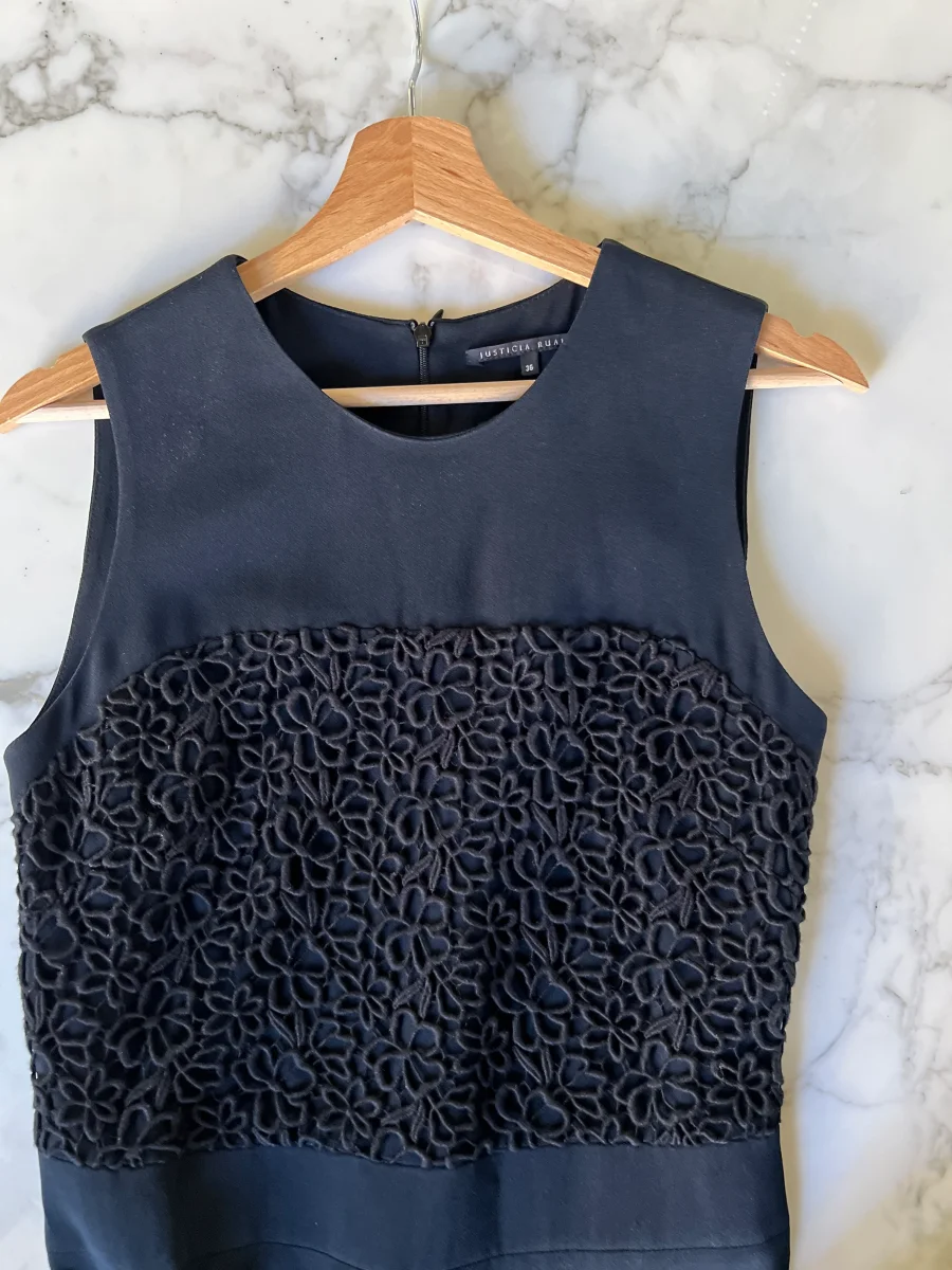 Noémie Lenoir Combinaison Justicia Ruano bleu marine – Image 9