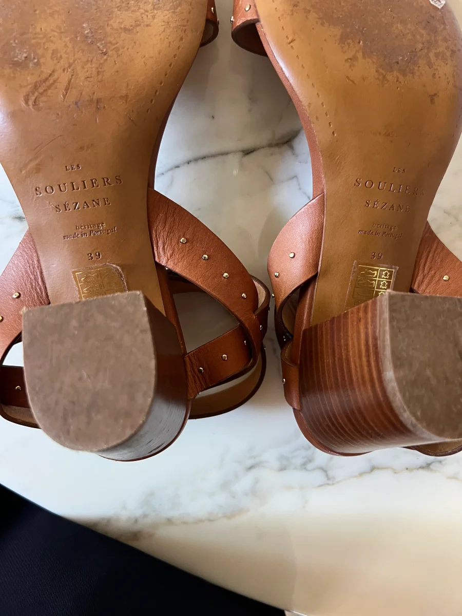 Sandales à talons Sézane camel à clous – Image 8