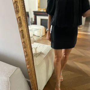 Noémie Lenoir Robe Sheri bodell en soie avec clous