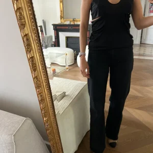 Noémie Lenoir Débardeur en soie Paco Rabanne