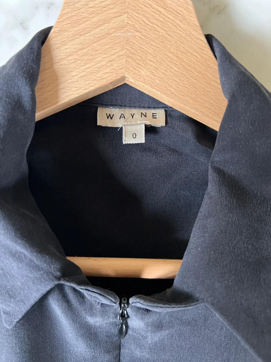 Noémie Lenoir Combishort Wayne en soie noire – Image 5