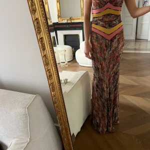 Noémie Lenoir Robe longue Missoni colorée