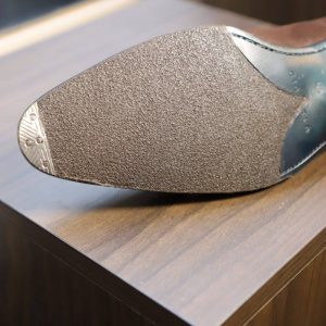 Shoe sole and iron cap plate & handmade « joker » finish